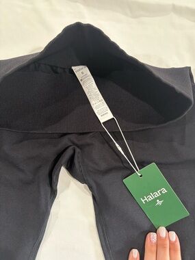 HALARA Black Ribbed-Waist Leggings